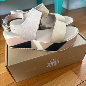 Matisse Tan and Black Platform Sandals